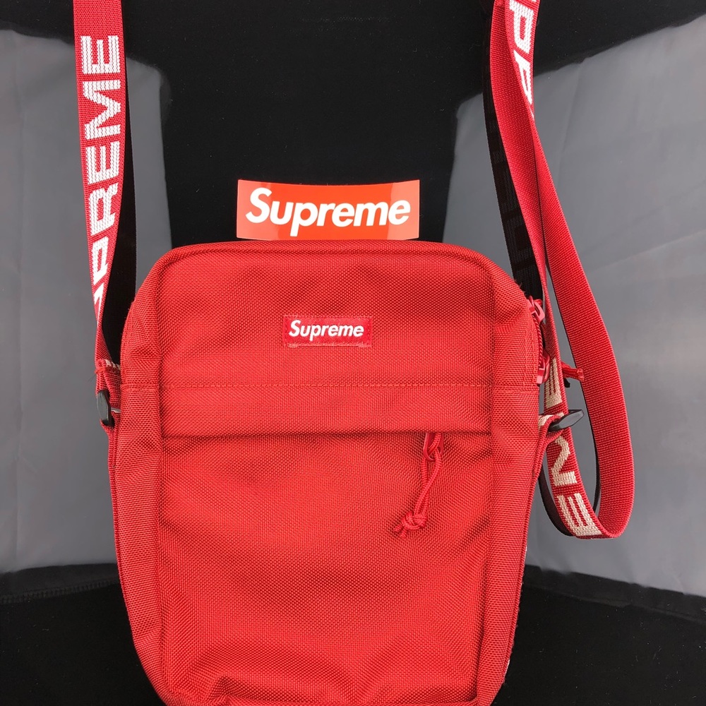 ❗️Supreme SS/18 Shoulder Bag (RED)❗️